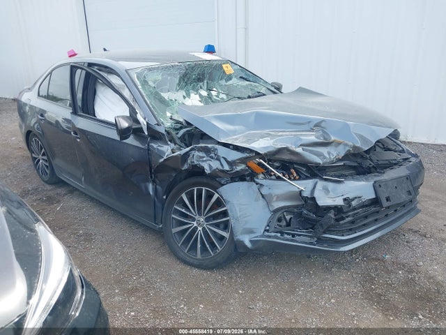2016 VOLKSWAGEN JETTA 1.8T SPORT