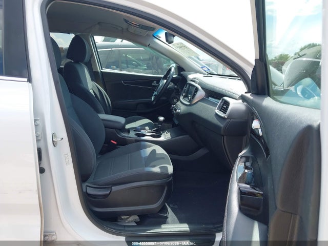 2019 KIA SORENTO 2.4L LX 5