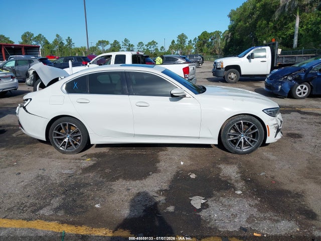 2021 BMW 330E 照片 13