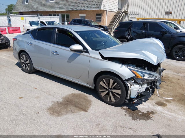 2022 NISSAN ALTIMA SV FWD