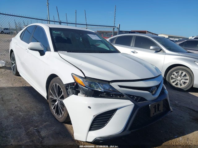 2018 TOYOTA CAMRY SE