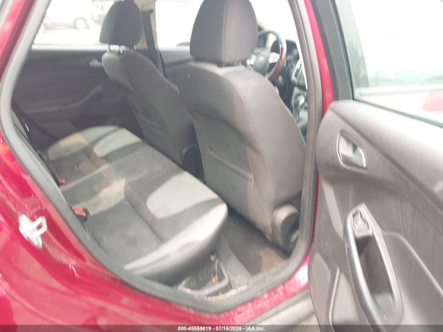 2014 FORD FOCUS SE 照片 8