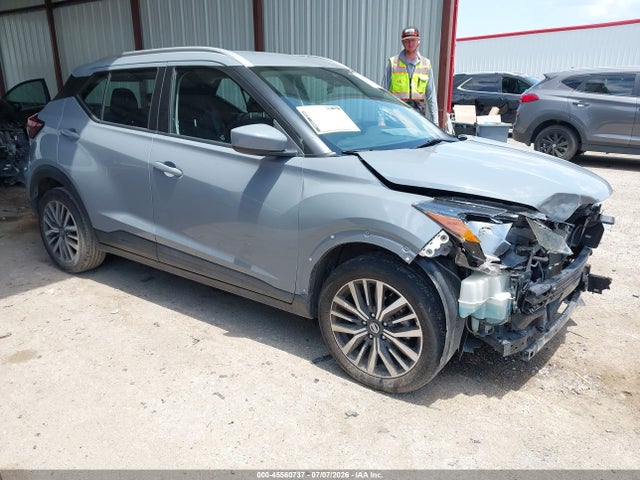 2021 NISSAN KICKS SV XTRONIC CVT