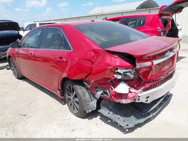 2014 Toyota CAMRY XLE 照片 3