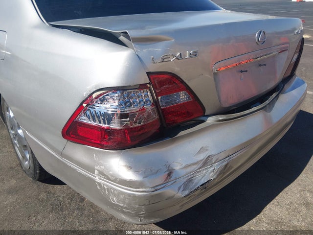 2002 Lexus LS 430 照片 6
