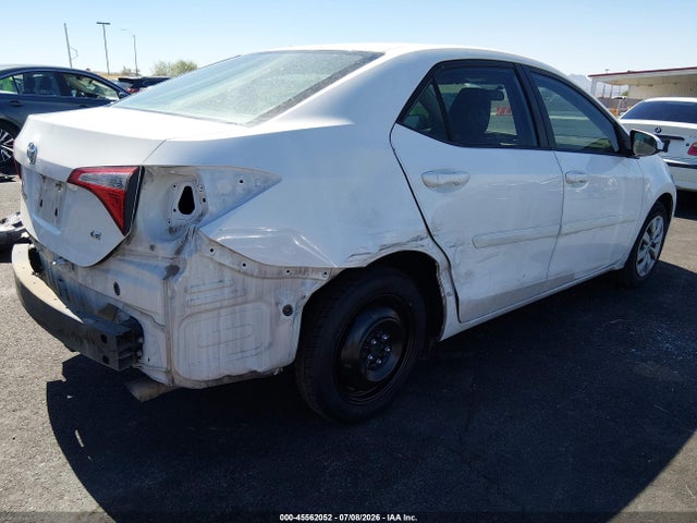 2016 Toyota COROLLA LE photo 4