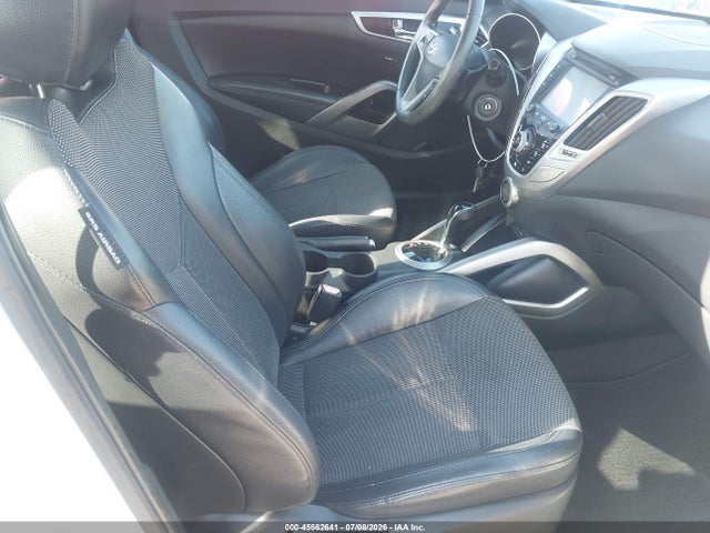 صورة 5 لـ 2013 Hyundai VELOSTER BASE W/BLACK