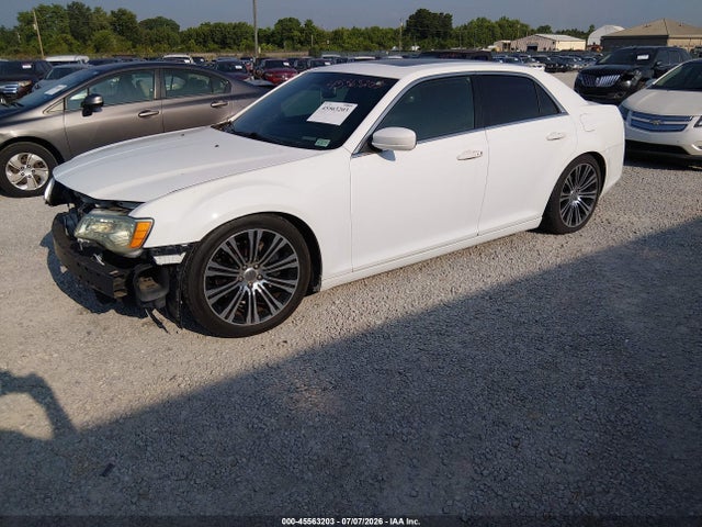 2013 Chrysler 300 300S 照片 2