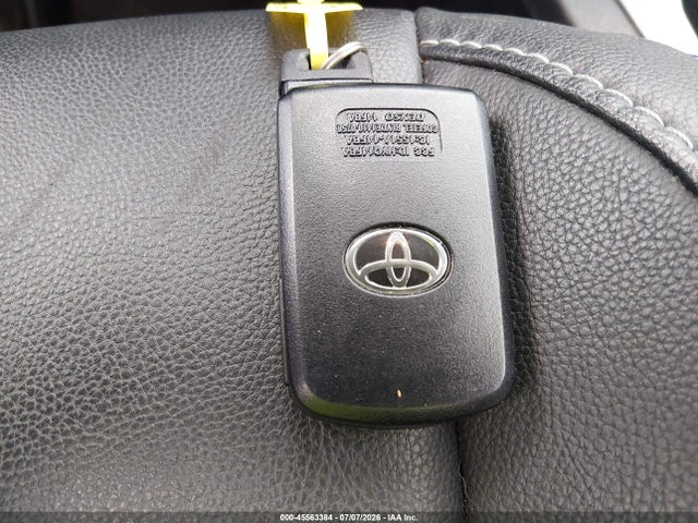 صورة 11 لـ 2017 Toyota COROLLA XSE