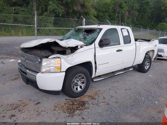 2011 Chevrolet SILVERADO 1500 LS photo 2