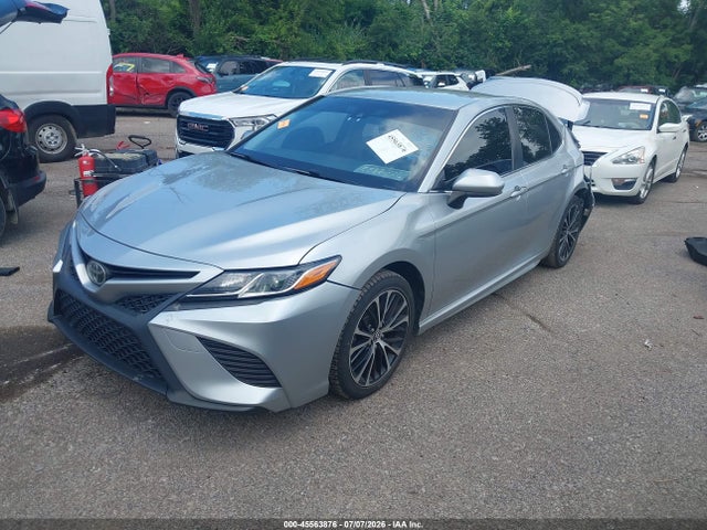 2018 Toyota CAMRY SE 照片 2