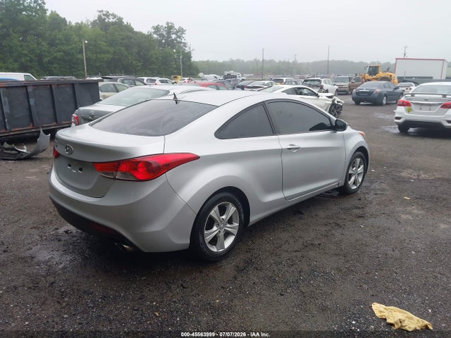 صورة 4 لـ 2013 Hyundai ELANTRA GS