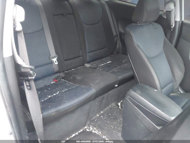 صورة 8 لـ 2013 Hyundai ELANTRA GS