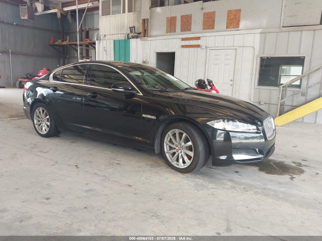 2015 Jaguar XF 2.0T PREMIUM — фото 1