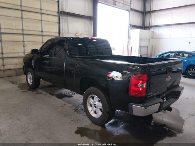 2011 Chevrolet SILVERADO 1500 LT — фото 3