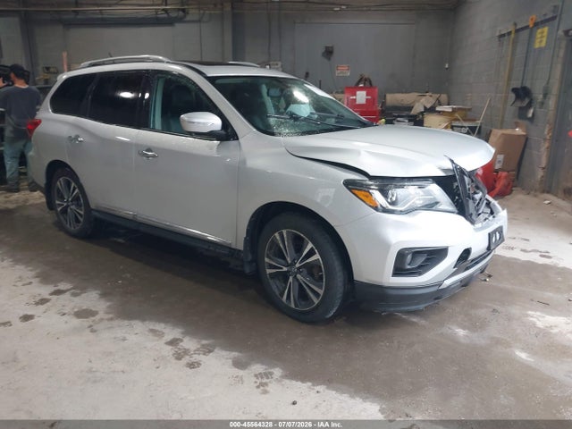 2017 NISSAN PATHFINDE PLATINUM