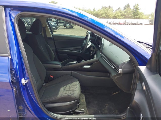 صورة 5 لـ 2021 Hyundai ELANTRA SE