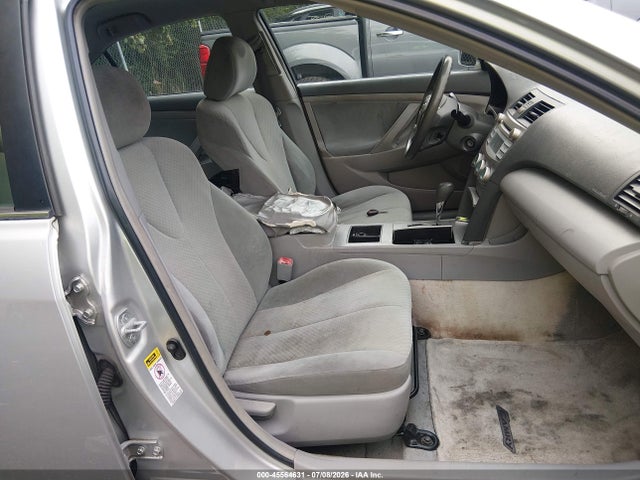 2008 Toyota CAMRY LE photo 5