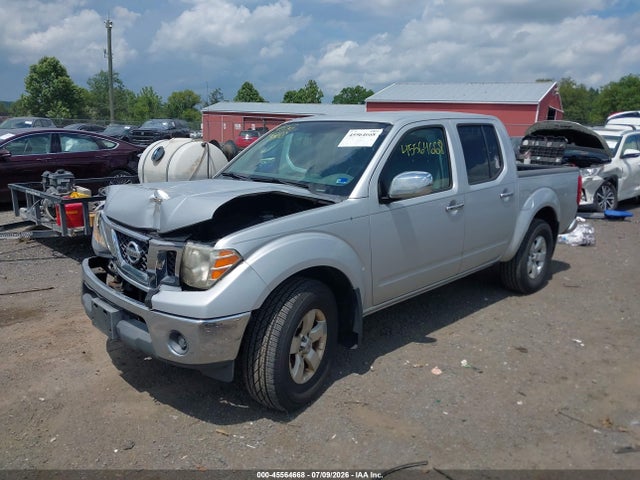 2010 Nissan FRONTIER SE — фото 2