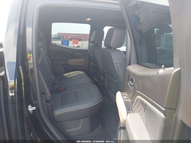 صورة 8 لـ 2024 GMC CANYON 4WD DENALI