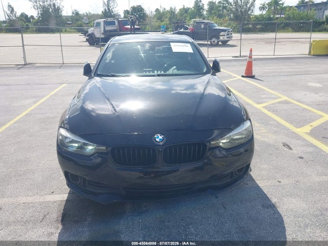 صورة 6 لـ 2017 BMW 320I