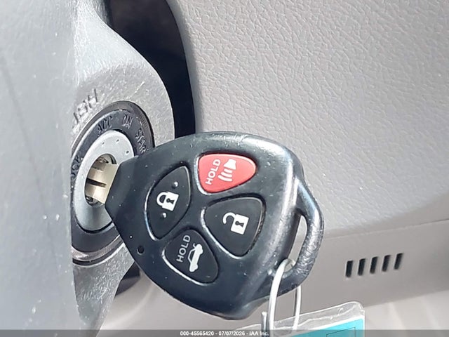 2010 Toyota CAMRY LE thumbnail 11