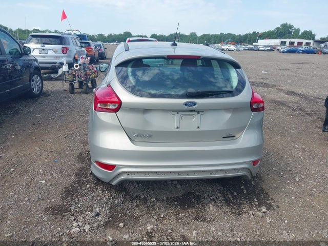 صورة مصغرة 16 لـ 2015 FORD FOCUS SE