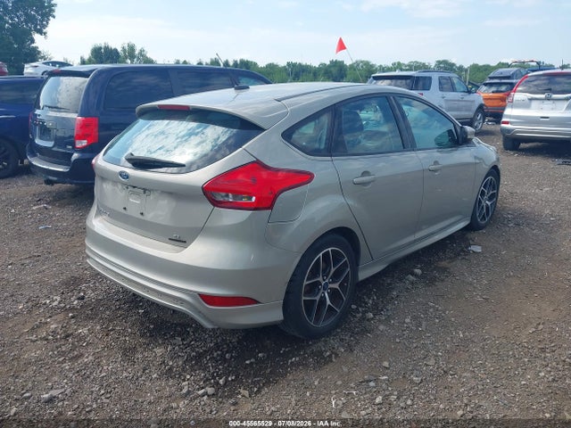 2015 FORD FOCUS SE 照片 4
