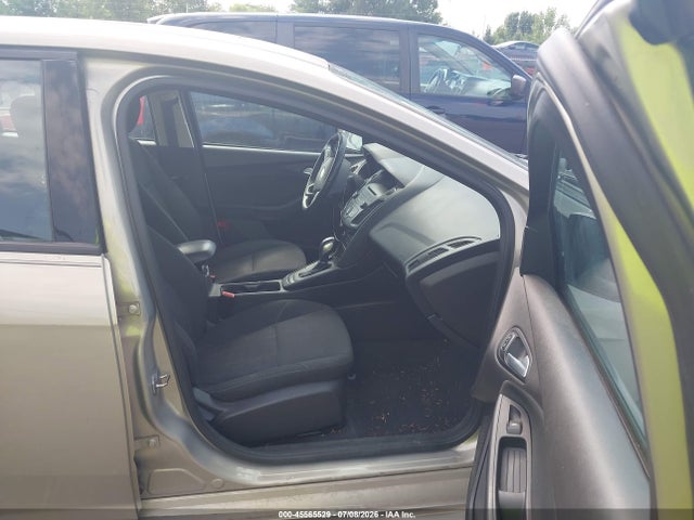 2015 FORD FOCUS SE 照片 5