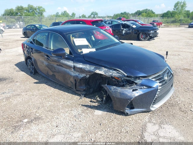 2018 LEXUS IS 