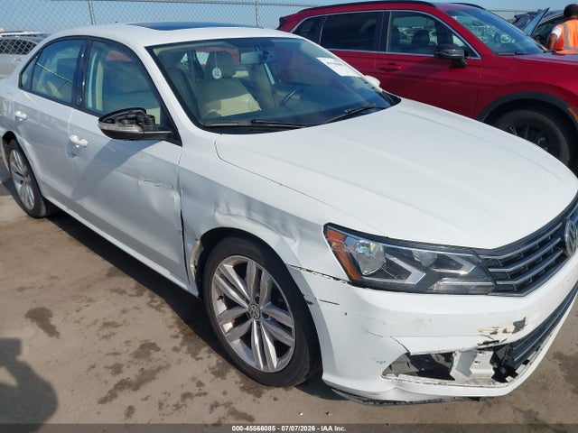 2019 VOLKSWAGEN PASSAT 2.0T WOLFSBURG EDITION 17