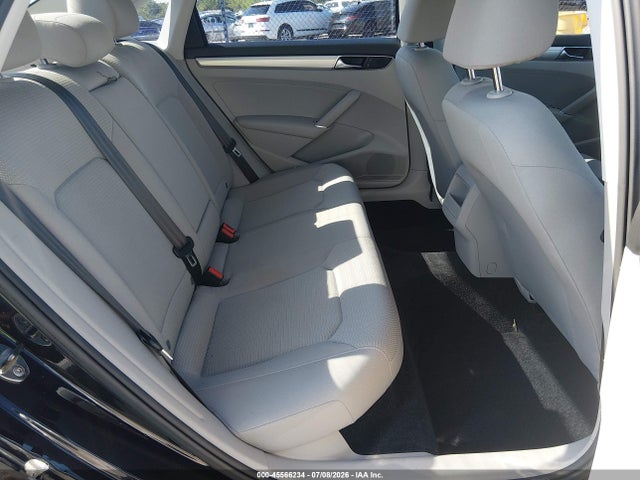 صورة 8 لـ 2017 Volkswagen PASSAT 1.8T S