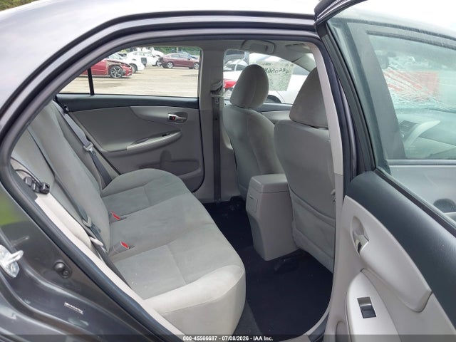 صورة 8 لـ 2011 Toyota COROLLA LE