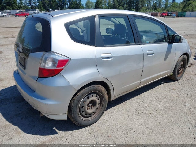 2013 Honda FIT — фото 4