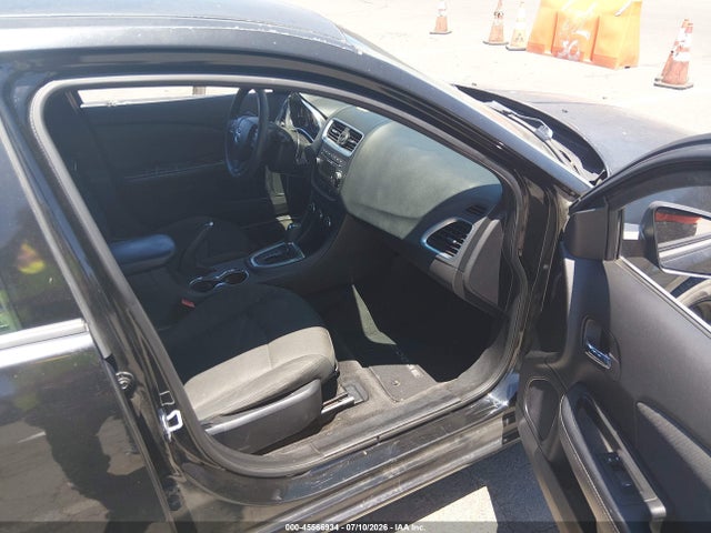 صورة مصغرة 5 لـ 2012 Dodge AVENGER SE