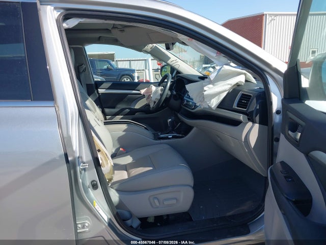 2019 TOYOTA HIGHLANDER XLE 5