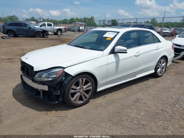 2015 Mercedes-BENZ E 350 4MATIC — фото 2