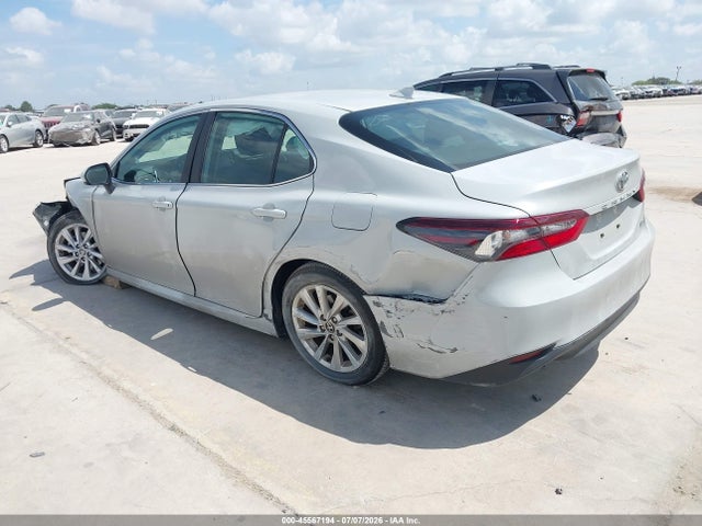 2023 TOYOTA CAMRY LE 3