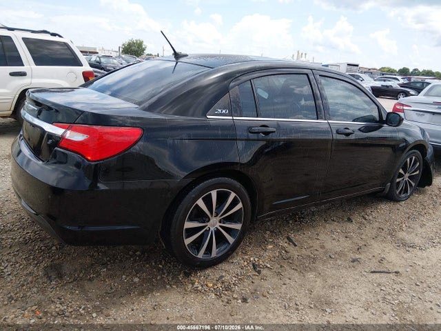2013 Chrysler 200 TOURING 照片 4