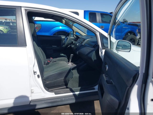 صورة 5 لـ 2011 Nissan VERSA 1.8S