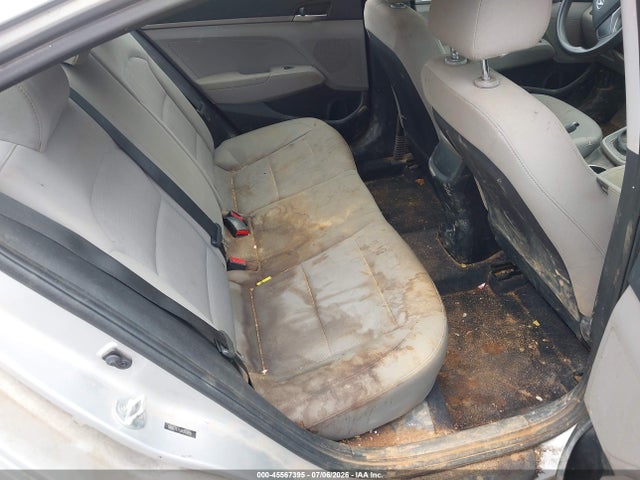 صورة 8 لـ 2018 Hyundai ELANTRA SE