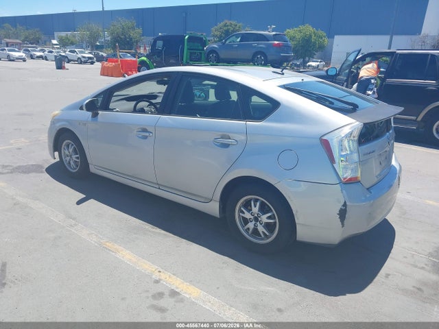 2011 Toyota PRIUS TWO — фото 3