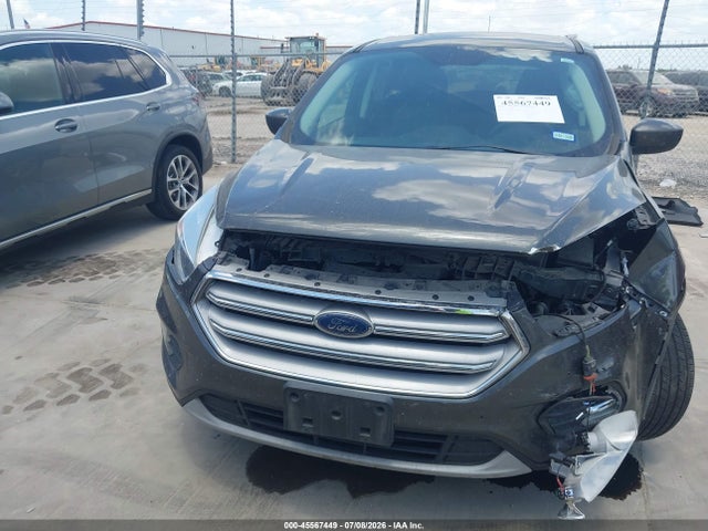2019 FORD ESCAPE SE 13