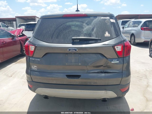 2019 FORD ESCAPE SE 17