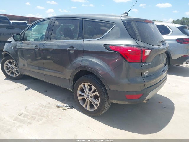 2019 FORD ESCAPE SE 3