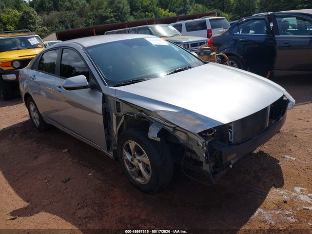 2023 HYUNDAI ELANTRA SE