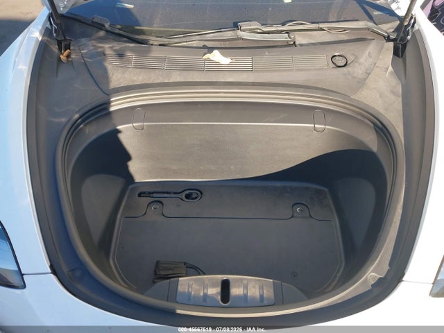 صورة 10 لـ 2019 Tesla MODEL 3 LONG RANGE/MID RANGE/STANDARD RANGE/STANDA