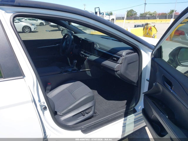 2026 Toyota CAMRY XSE 照片 5