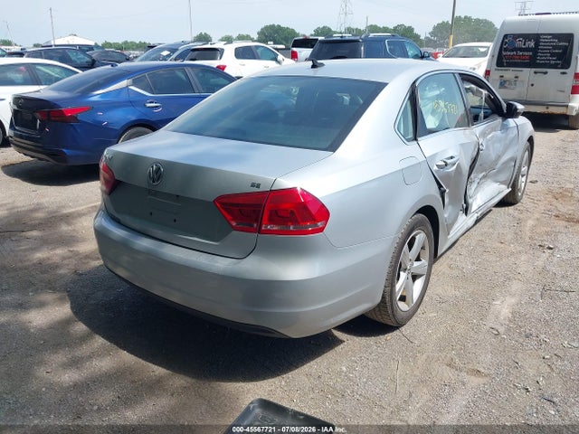 2012 Volkswagen PASSAT 2.5L SE 照片 4