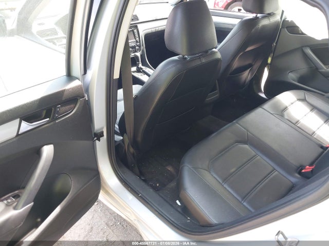 2012 Volkswagen PASSAT 2.5L SE 照片 8
